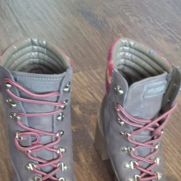 Tommy Hilfiger sz 10 Brown red plaid Lace Up Bootie chunky block heel - Picture 11 of 12